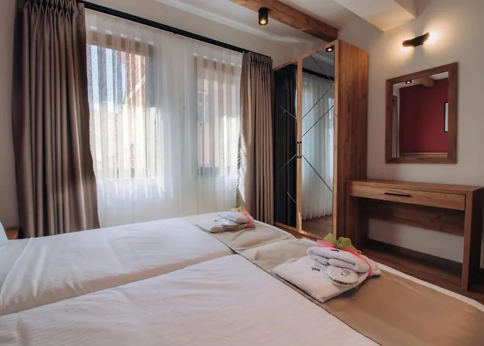 Pearl Apartments